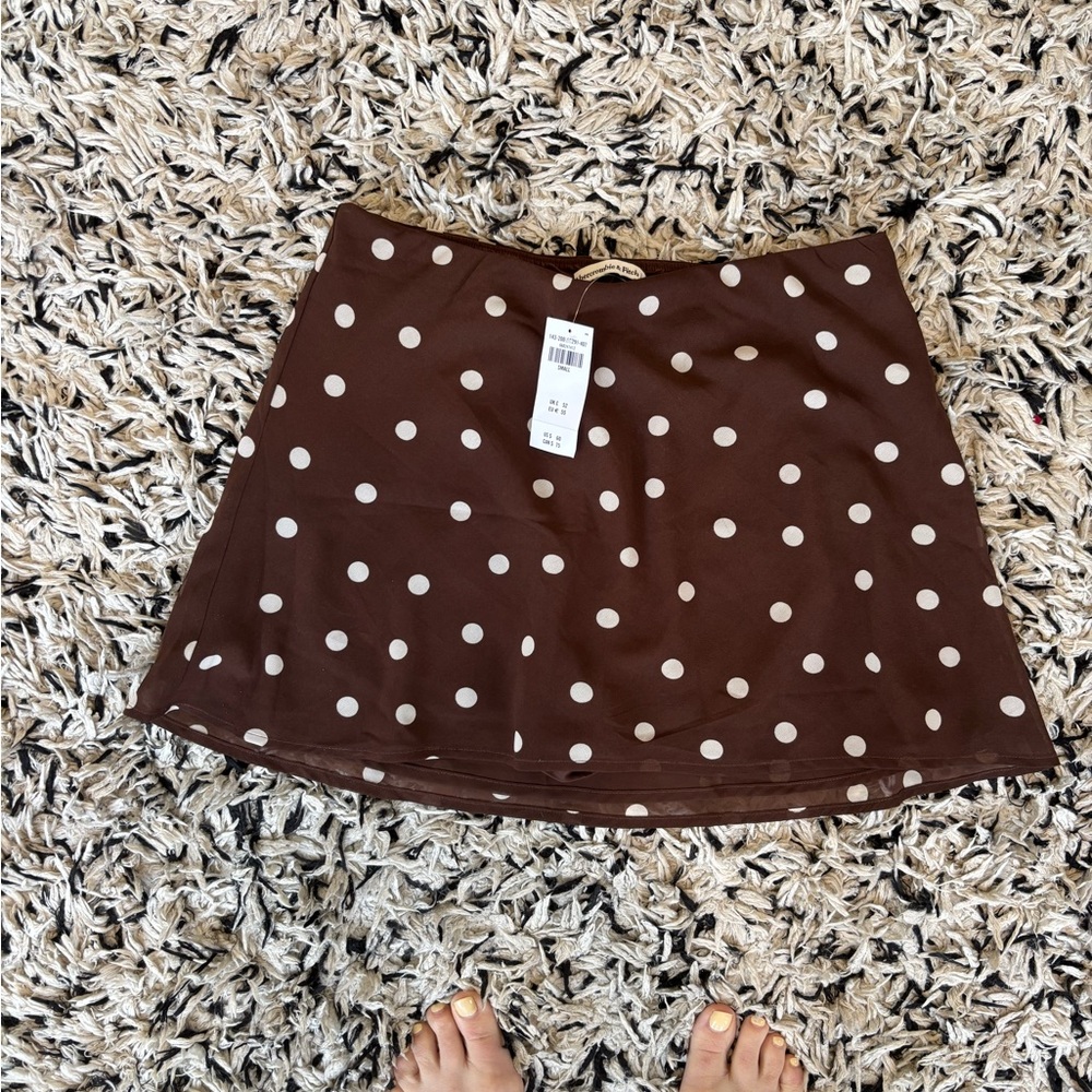 NWT Abercrombie Brown Polka Dot Skort